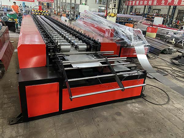 Rack Roll Forming Machine